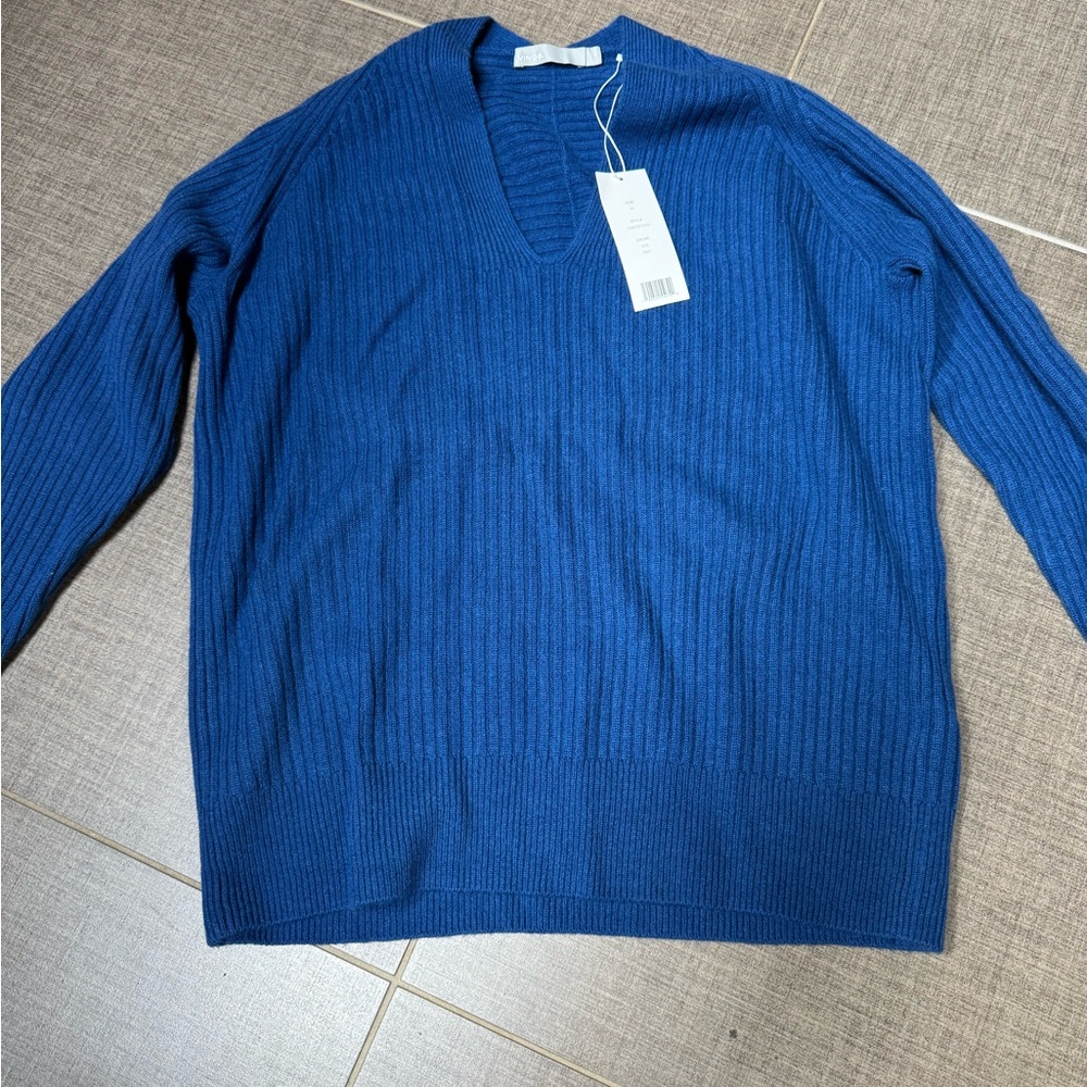 Vince Royal Blue V-Neck Sweater with Chunky Knit